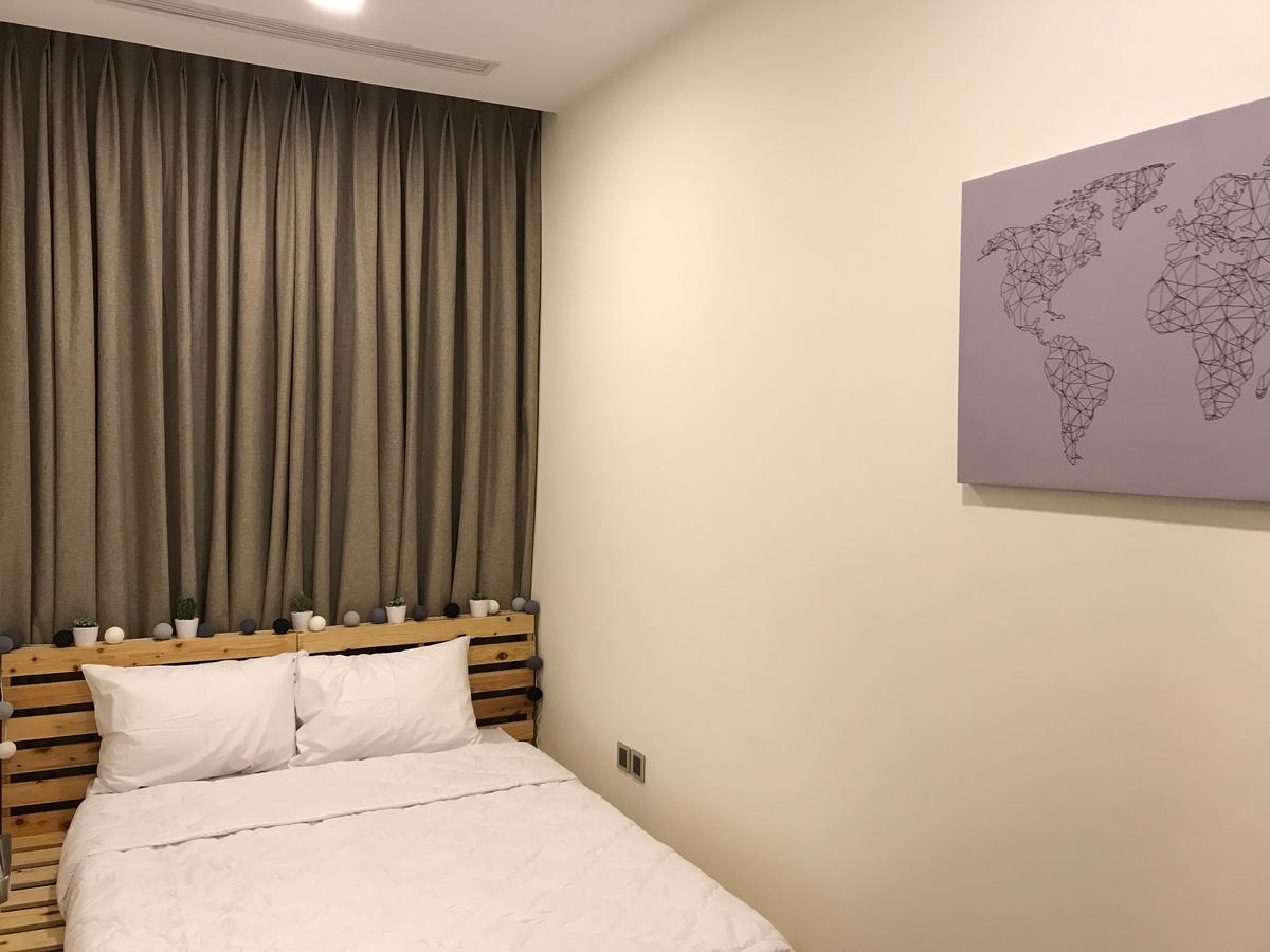 Travelaholic'S Homestay Хошимин Экстерьер фото
