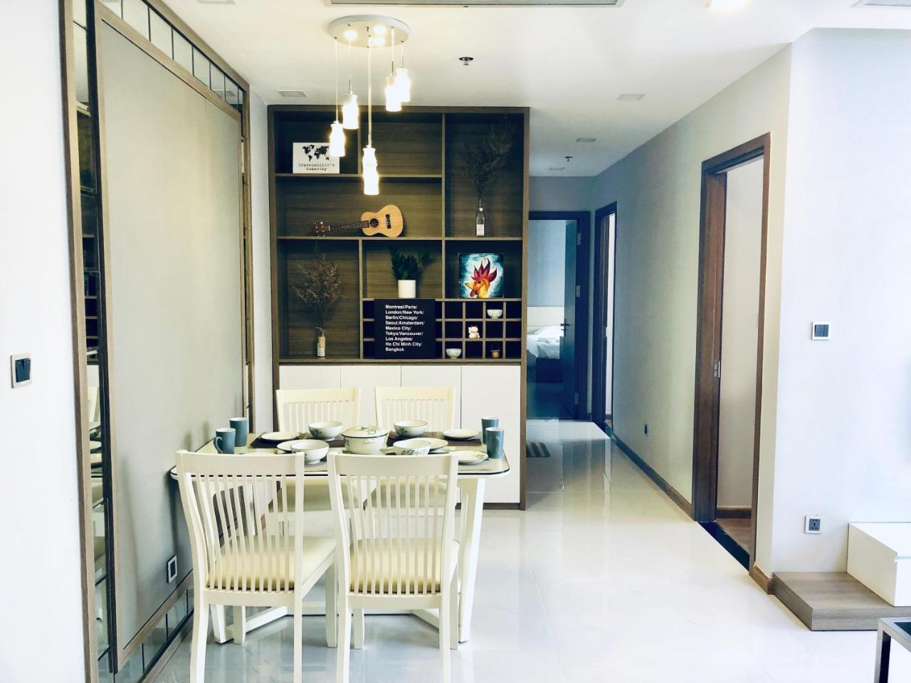 Travelaholic'S Homestay Хошимин Экстерьер фото